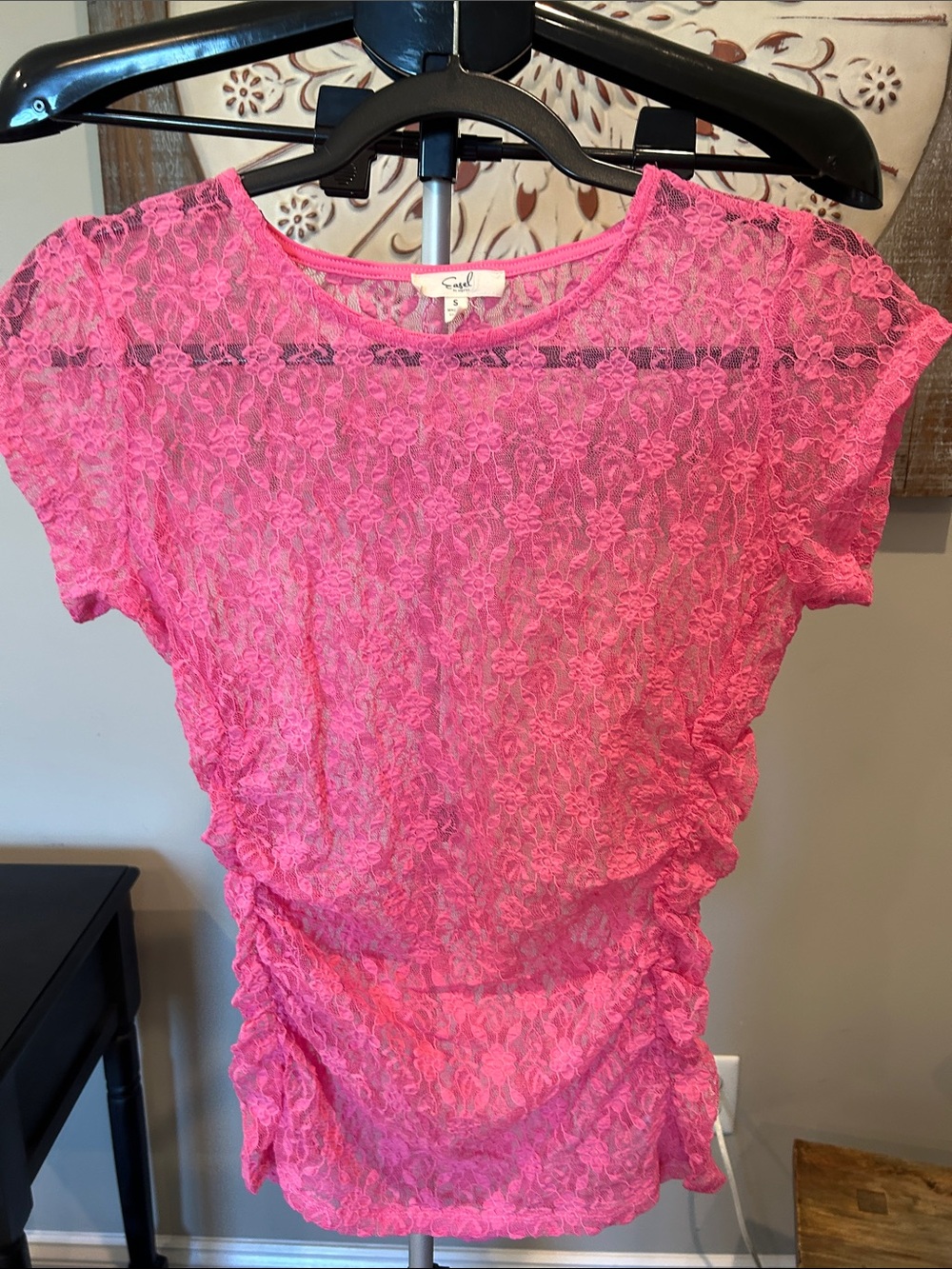 easel Hot Pink Lace Short Sleeve top/ Super cute for layering! Size Small